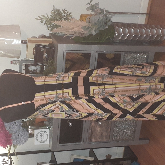 Dress - Picture 5 of 6